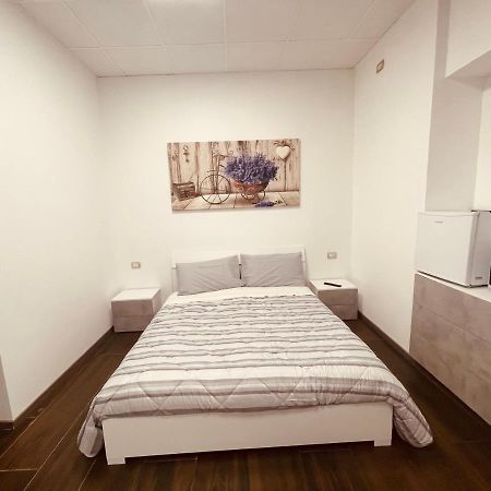 Maura'S B&B Gallarate Eksteriør billede